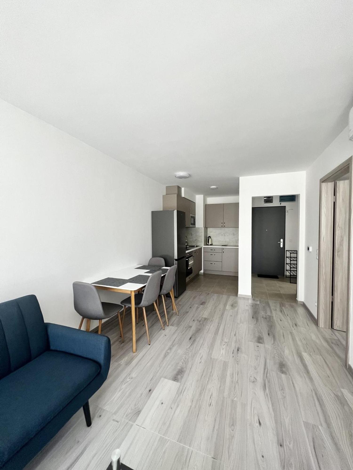The Riverhouse Budapest Exterior photo